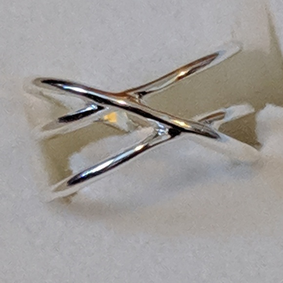 Premier Designs Serene ring size 7 NWT - Picture 3 of 5